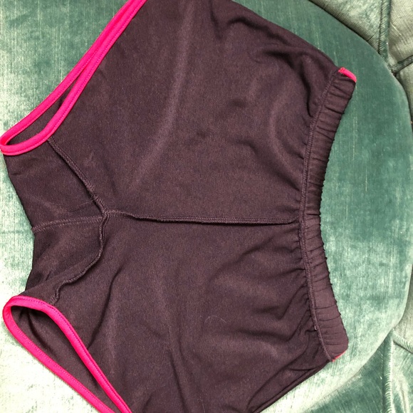 Mens Retro very short shorts. - Picture 8 of 10